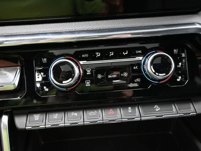 new 2025 GMC Sierra 2500 car, priced at $81,000