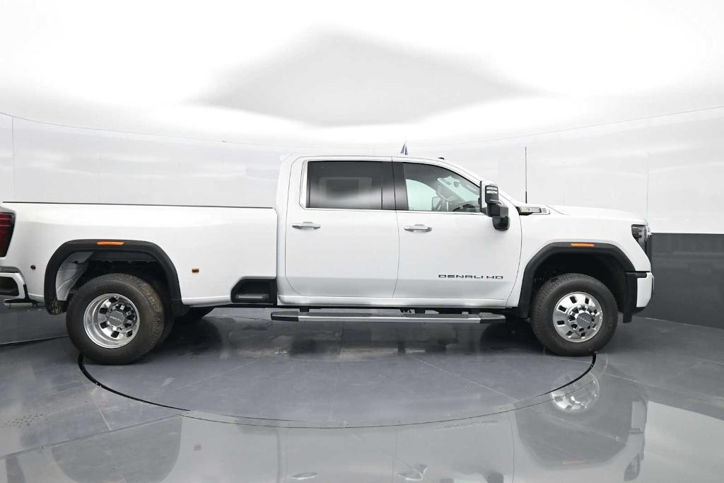 new 2025 GMC Sierra 3500 car, priced at $76,500