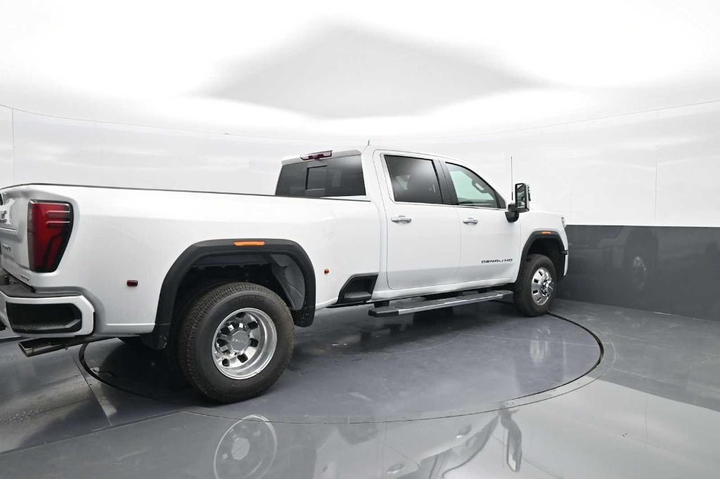 new 2025 GMC Sierra 3500 car, priced at $76,500