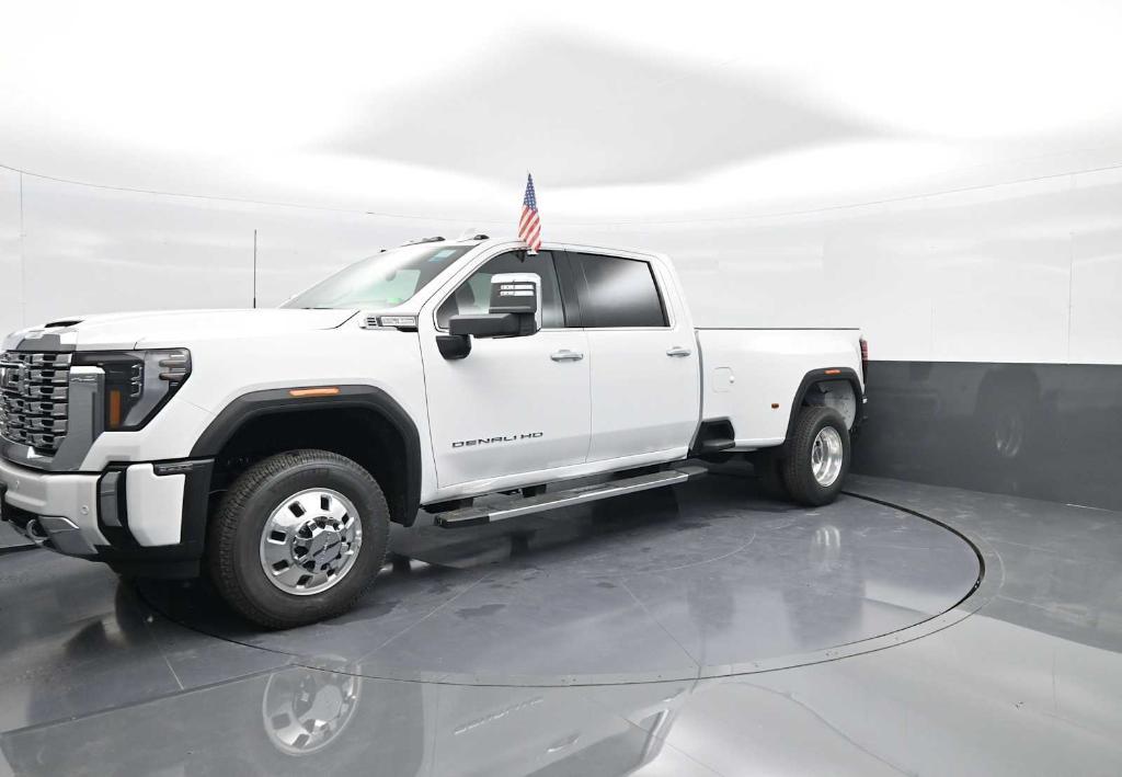 new 2025 GMC Sierra 3500 car, priced at $76,500