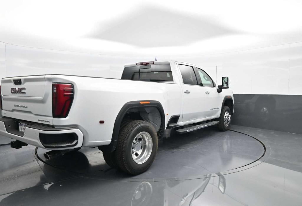 new 2025 GMC Sierra 3500 car, priced at $76,500