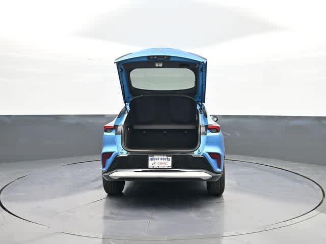 new 2025 Buick Envista car, priced at $25,500