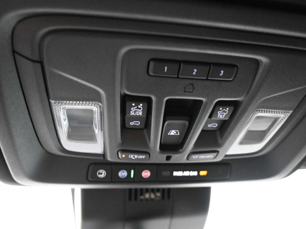 new 2025 GMC Sierra 2500 car, priced at $81,000