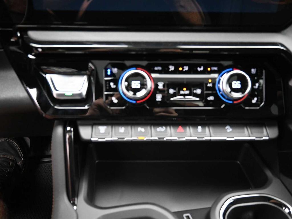 new 2025 GMC Sierra 2500 car, priced at $81,000