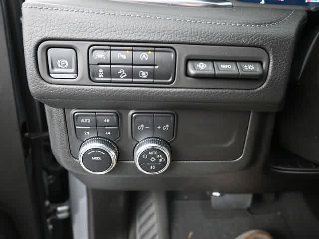 used 2024 GMC Yukon car, priced at $73,986