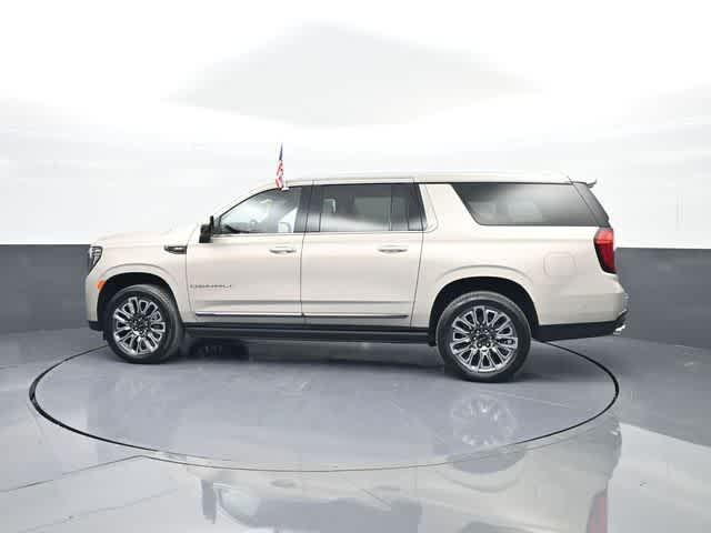 used 2023 GMC Yukon XL car, priced at $71,313