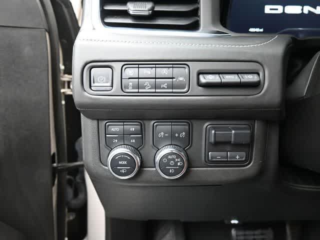 used 2023 GMC Yukon XL car, priced at $71,313