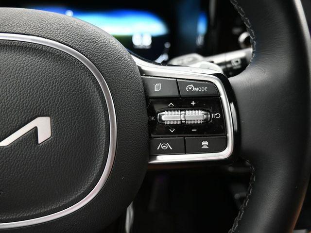 used 2023 Kia Sorento car, priced at $33,877