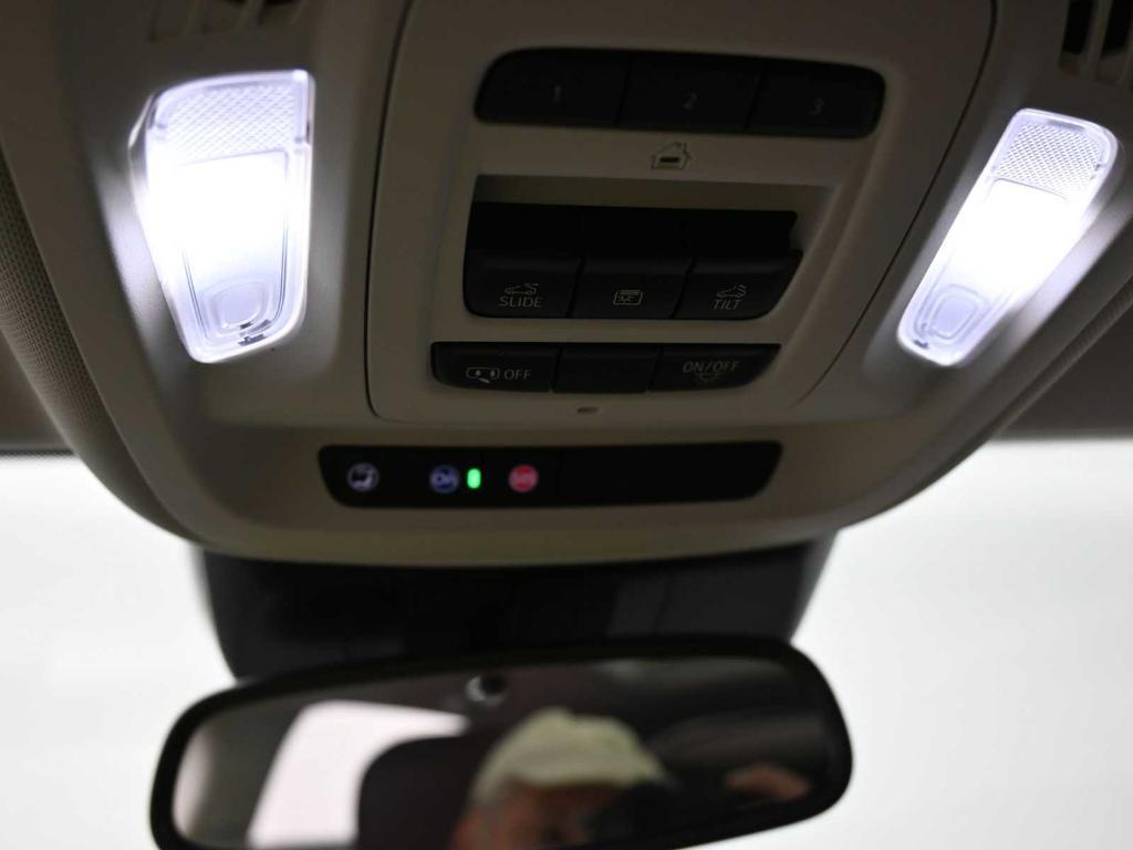 new 2025 Buick Envision car, priced at $39,212