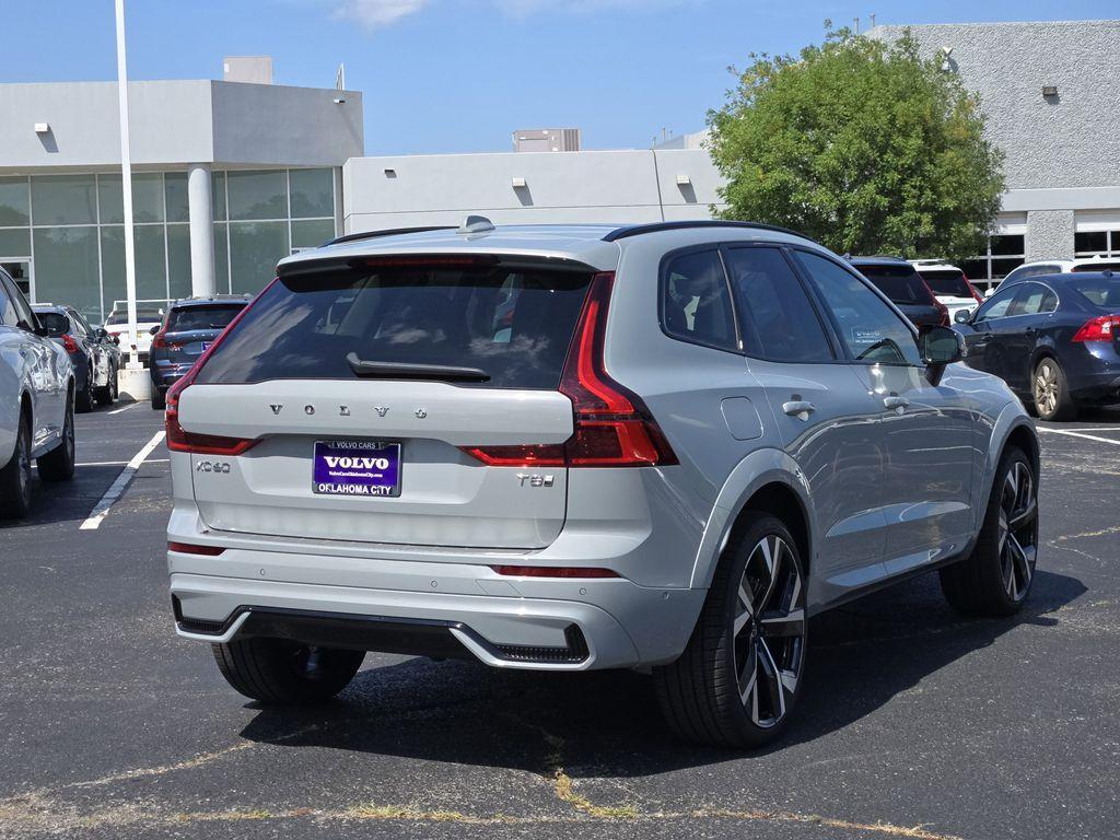 new 2026 Volvo XC60 car, priced at $76,905
