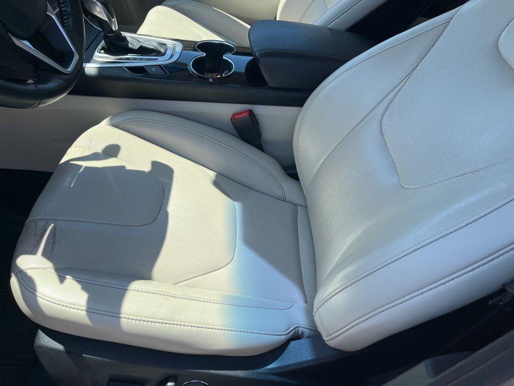 used 2018 Ford Edge car, priced at $11,900