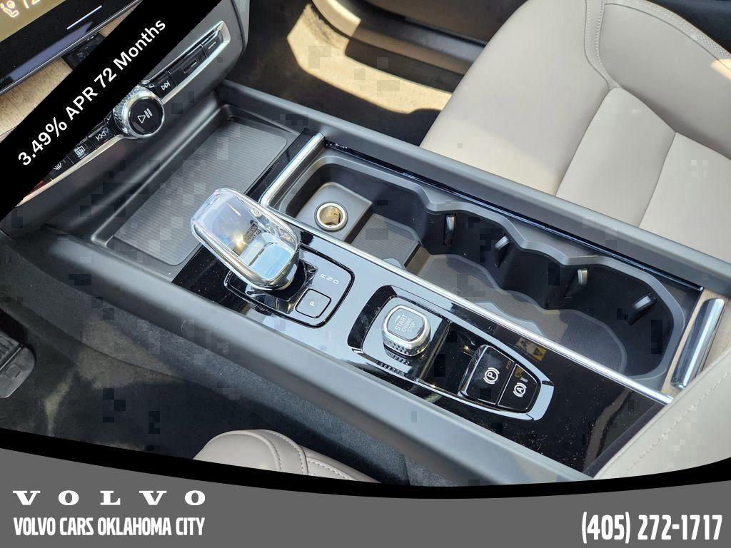 new 2026 Volvo XC60 car, priced at $60,220
