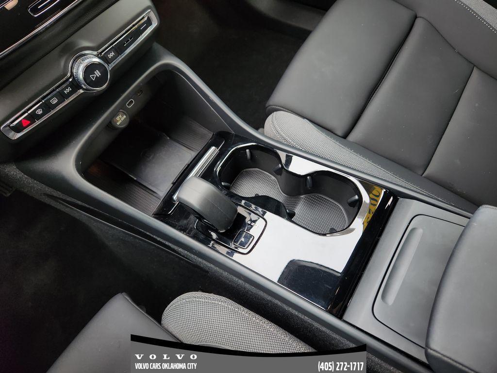 used 2023 Volvo XC40 Recharge Pure Electric car, priced at $27,500