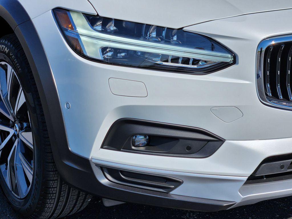 new 2026 Volvo V90 Cross Country car, priced at $72,580
