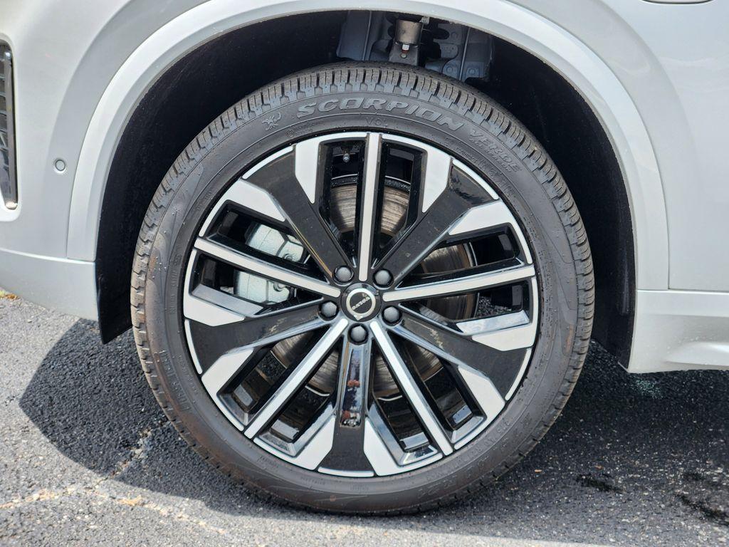 new 2025 Volvo XC90 Plug-In Hybrid car, priced at $82,405