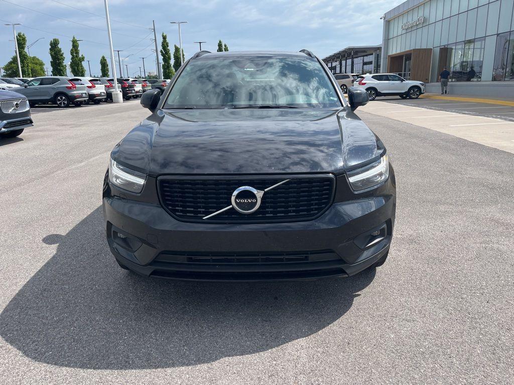 used 2020 Volvo XC40 car, priced at $26,500