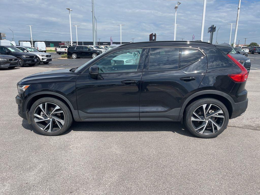 used 2020 Volvo XC40 car, priced at $26,500