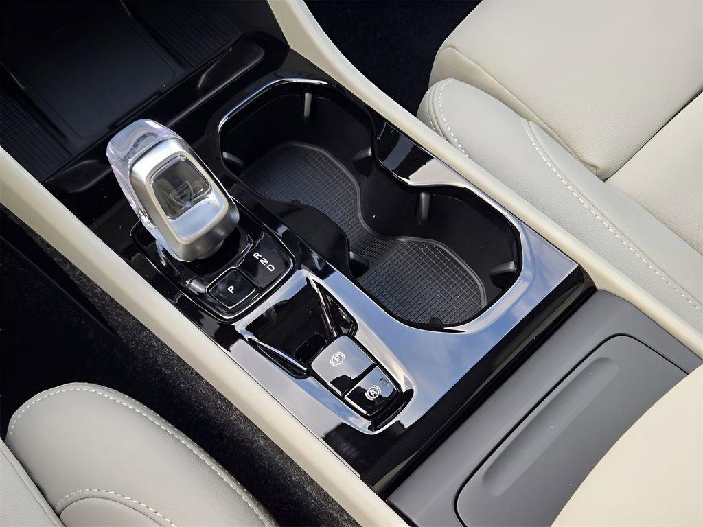 new 2025 Volvo XC40 car, priced at $48,335