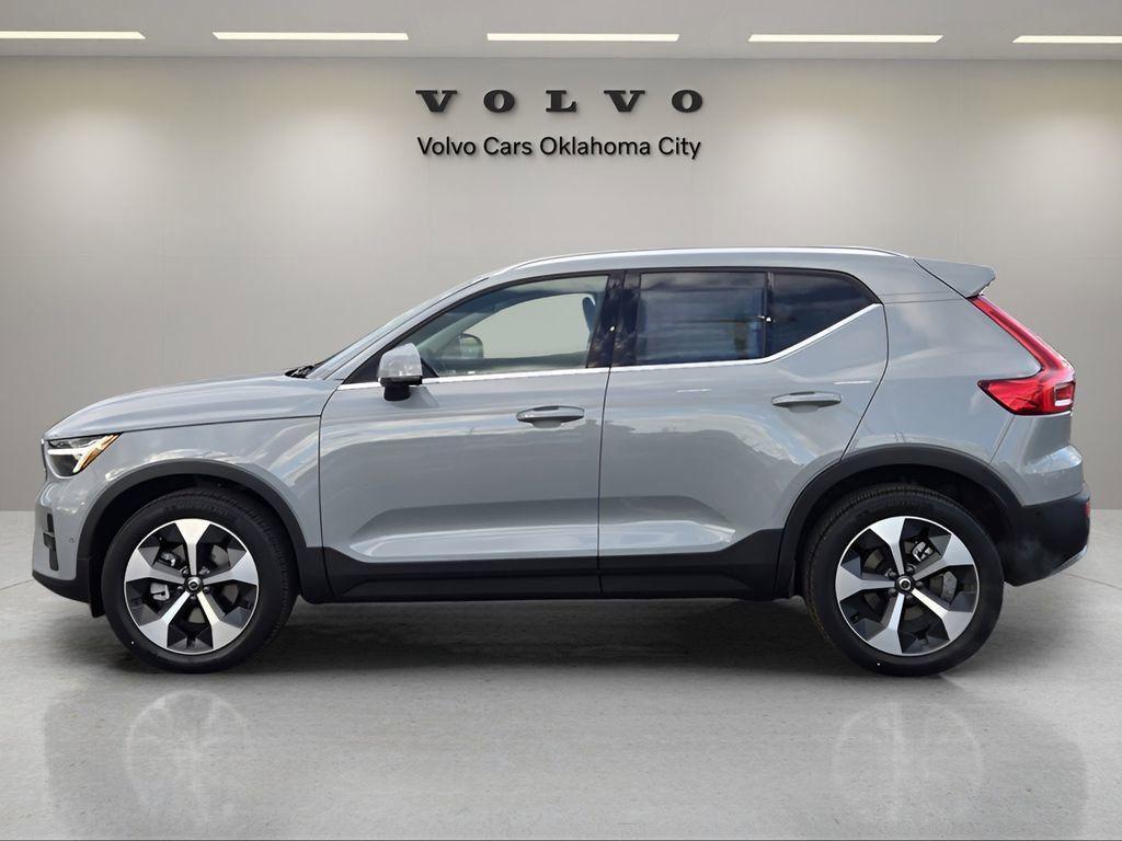 new 2025 Volvo XC40 car, priced at $48,335