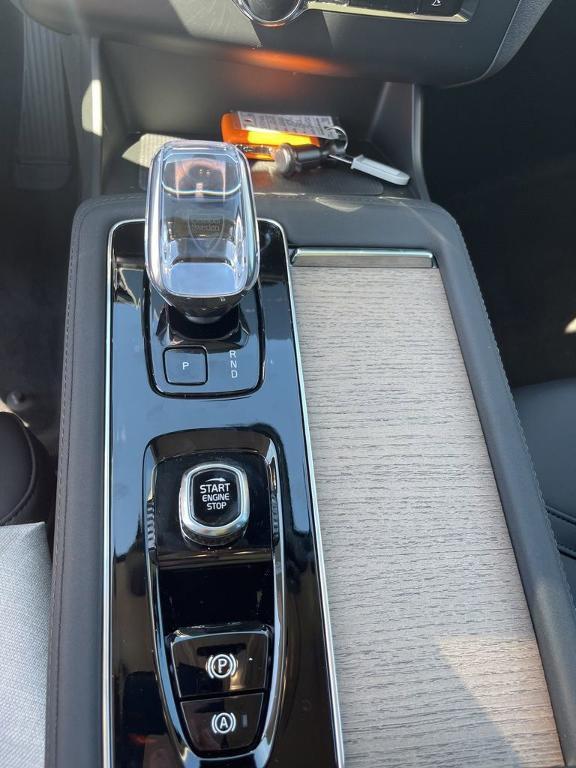 new 2025 Volvo XC90 Plug-In Hybrid car, priced at $79,800