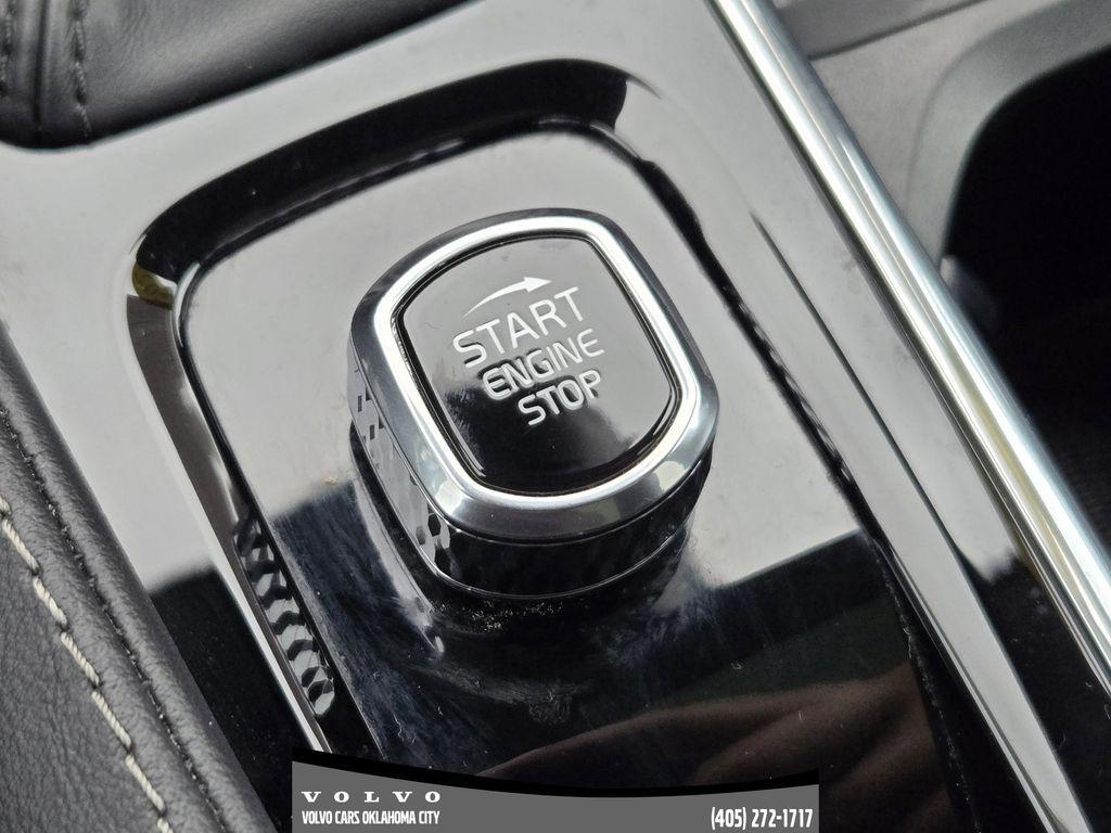 used 2022 Volvo XC90 car, priced at $40,900