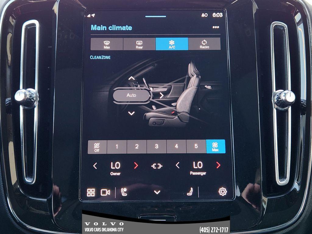 used 2025 Volvo XC40 car, priced at $34,400