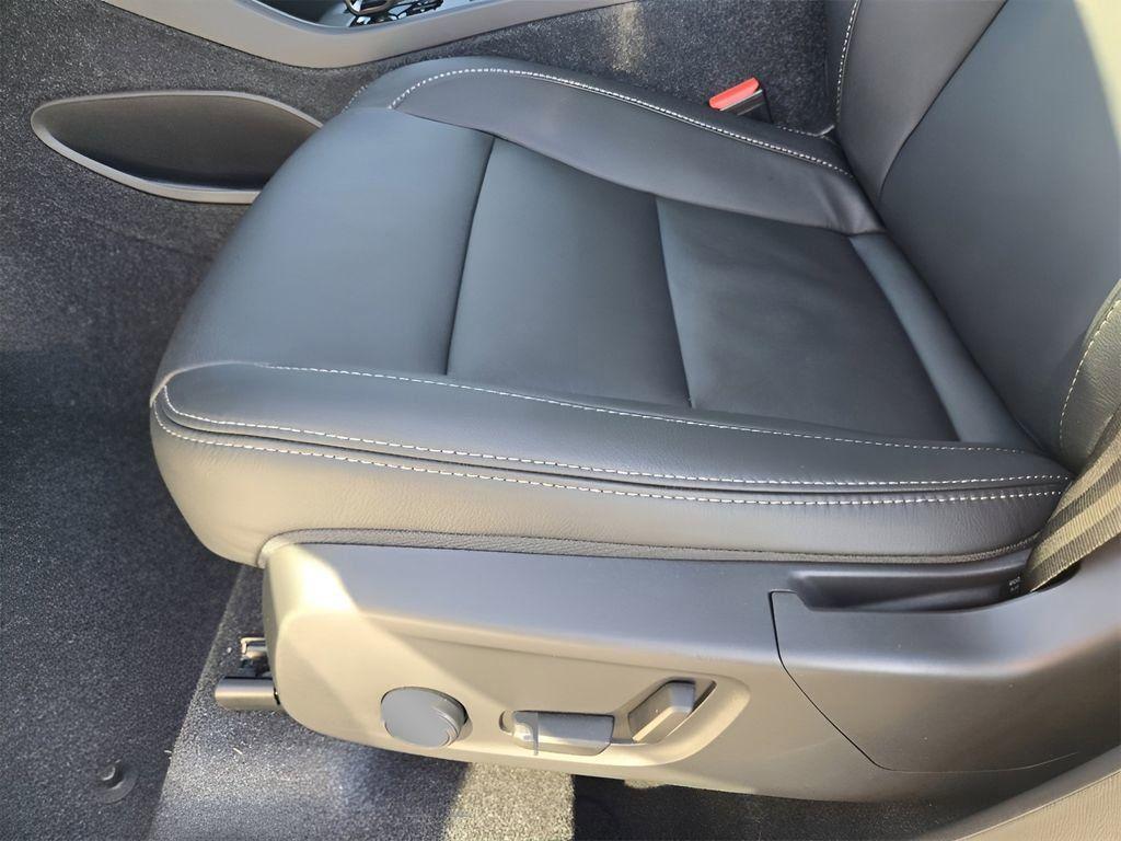 used 2025 Volvo XC40 car, priced at $44,364