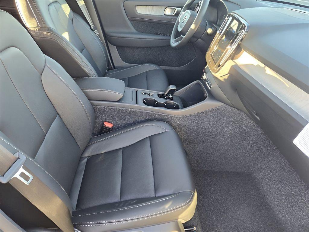 used 2025 Volvo XC40 car, priced at $44,364