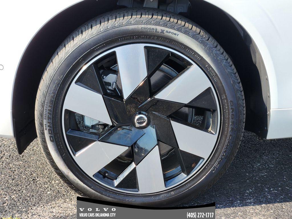 used 2025 Volvo XC60 Plug-In Hybrid car, priced at $54,000