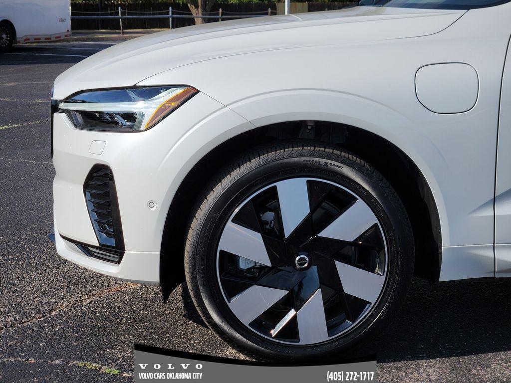 used 2025 Volvo XC60 Plug-In Hybrid car, priced at $54,000