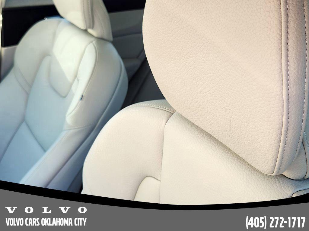 used 2023 Volvo XC60 car, priced at $37,400