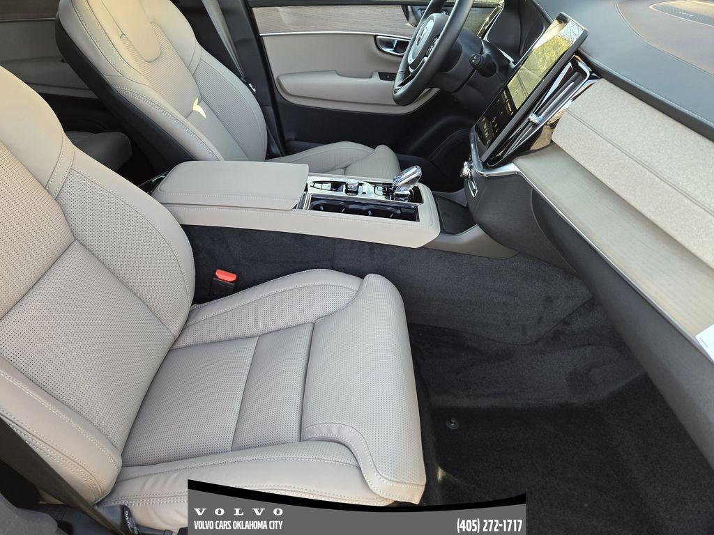 new 2026 Volvo XC90 car, priced at $78,370