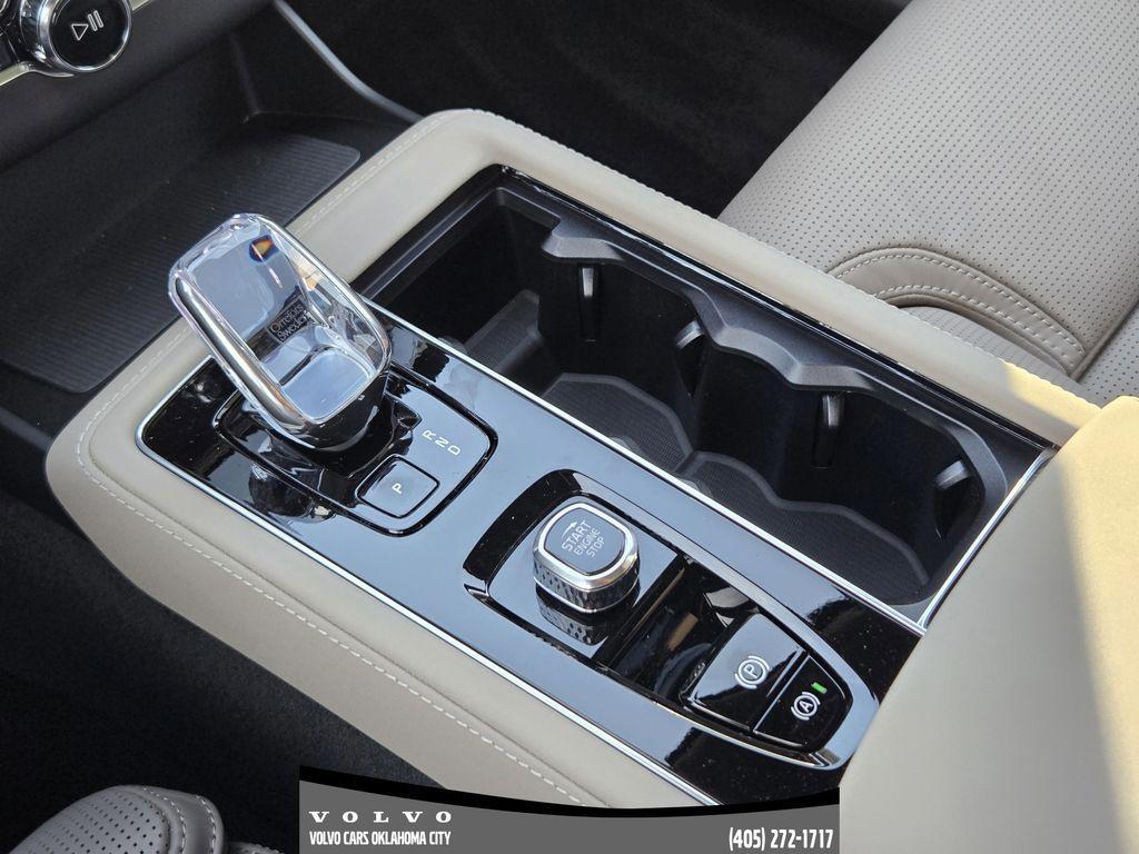 new 2026 Volvo XC90 car, priced at $78,370