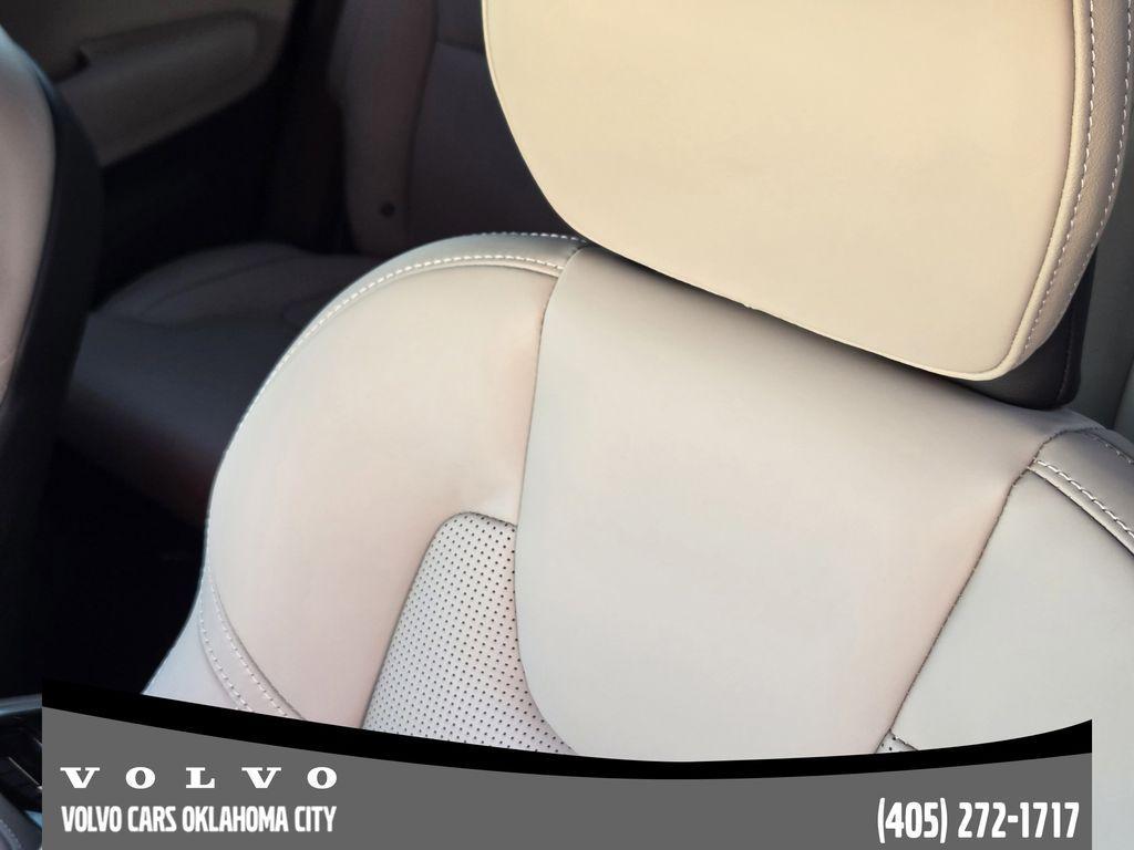 new 2026 Volvo XC90 car, priced at $78,370