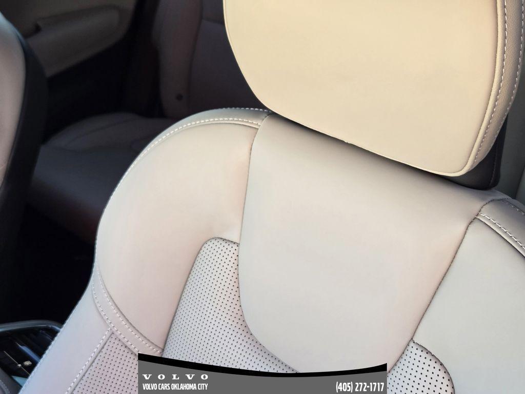 new 2026 Volvo XC90 car, priced at $78,370