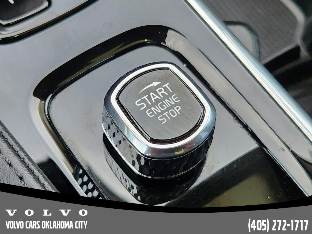 used 2025 Volvo XC90 car, priced at $41,900