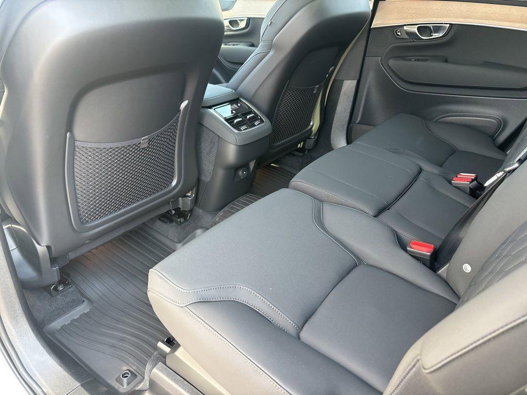 new 2025 Volvo XC90 car, priced at $65,555