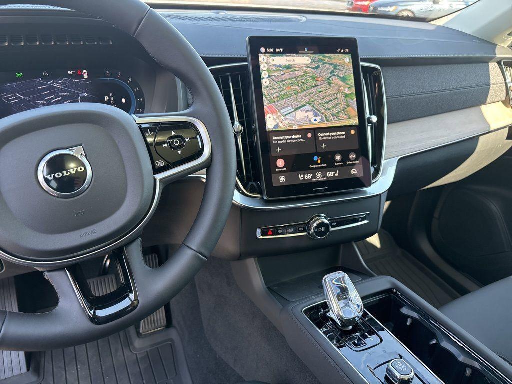 new 2025 Volvo XC90 car, priced at $65,555