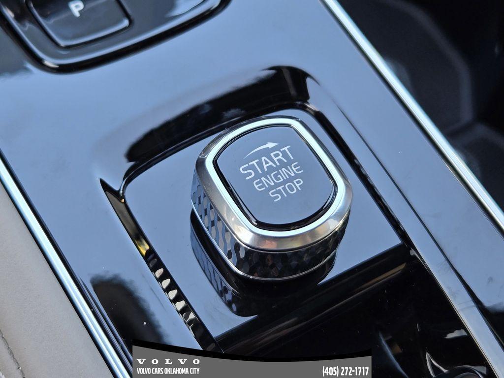 new 2026 Volvo XC90 car, priced at $76,870