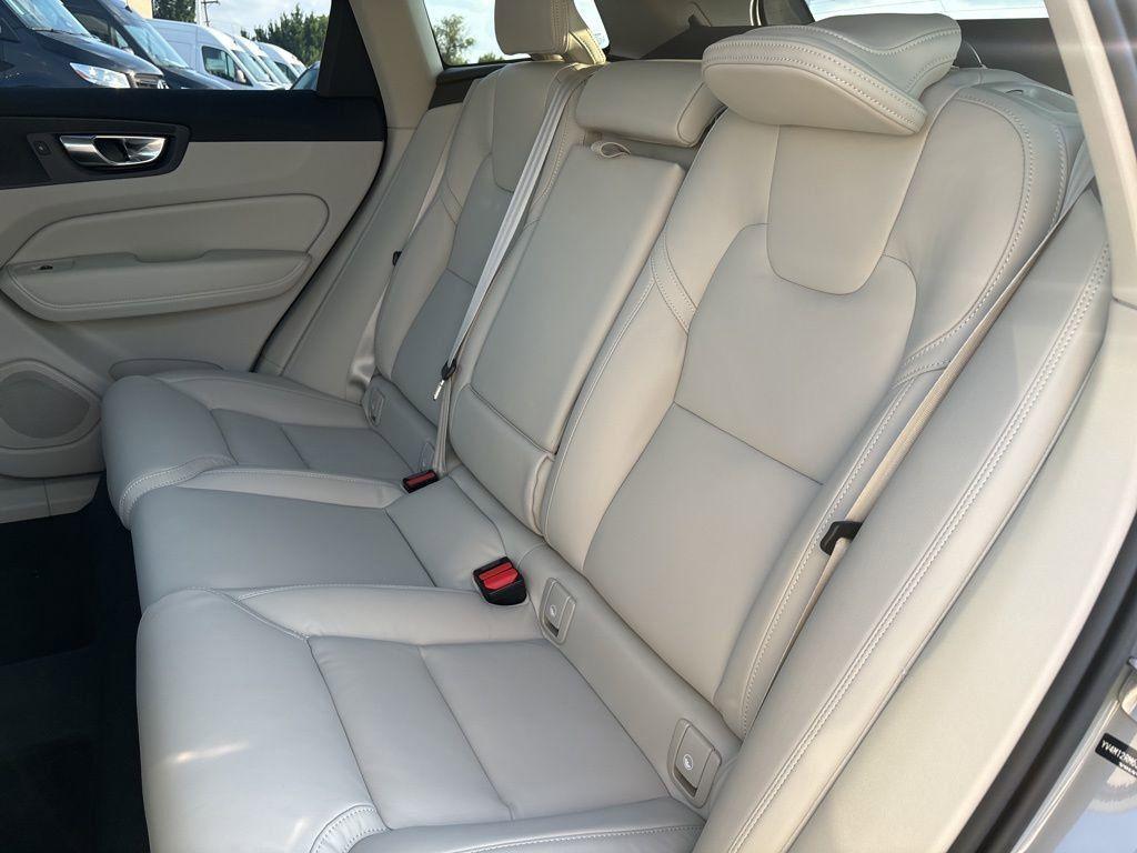 new 2025 Volvo XC60 car, priced at $63,670
