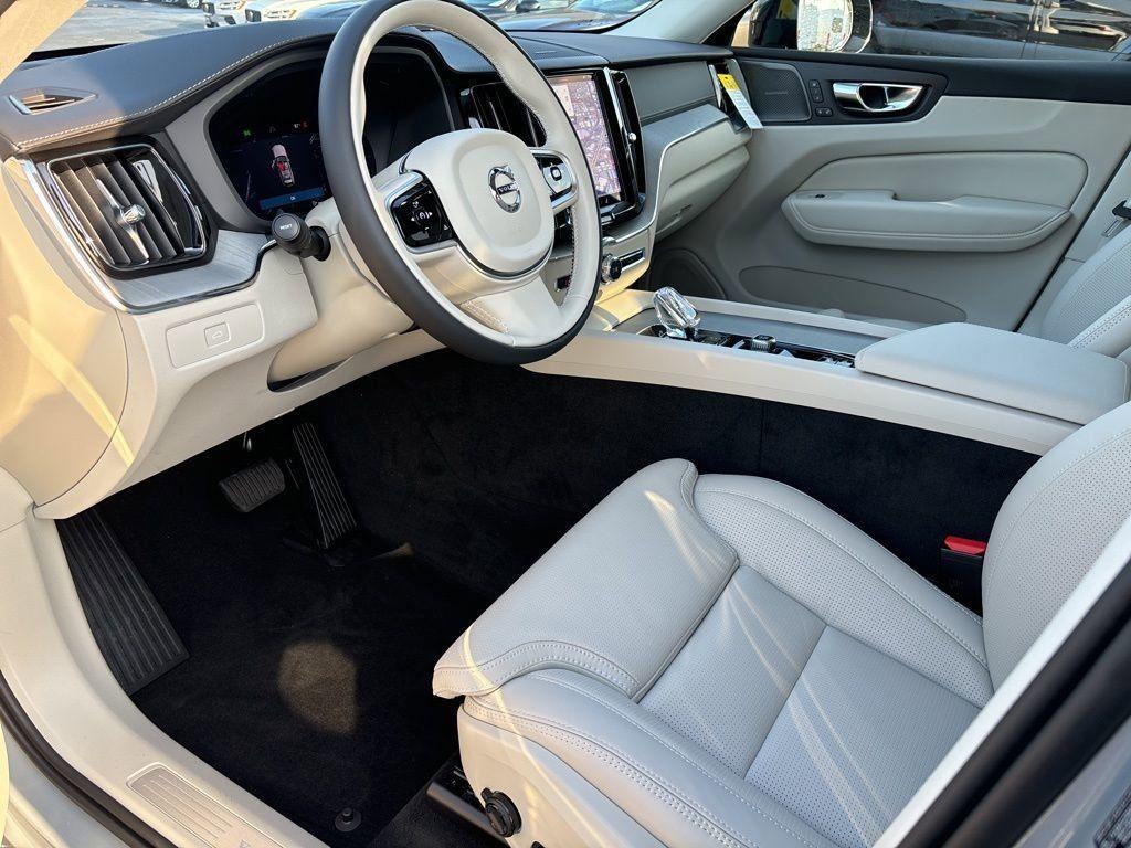 new 2025 Volvo XC60 car, priced at $63,670