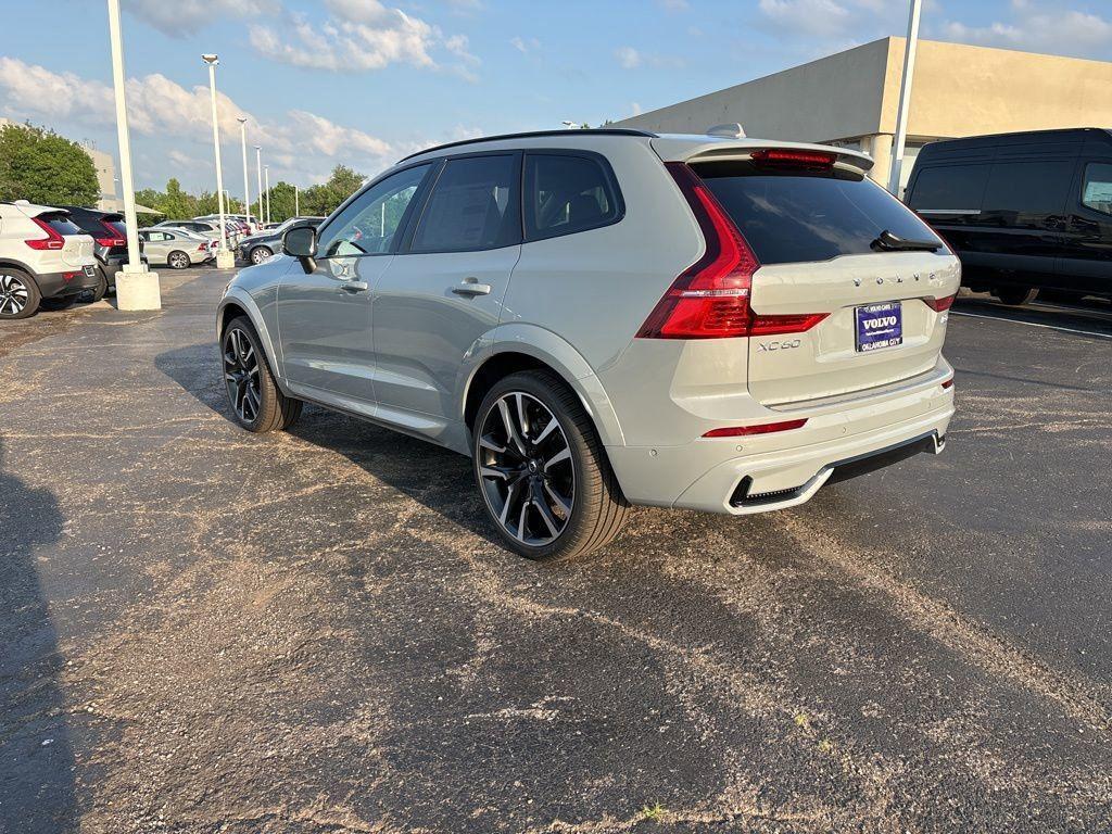 new 2025 Volvo XC60 car, priced at $63,670