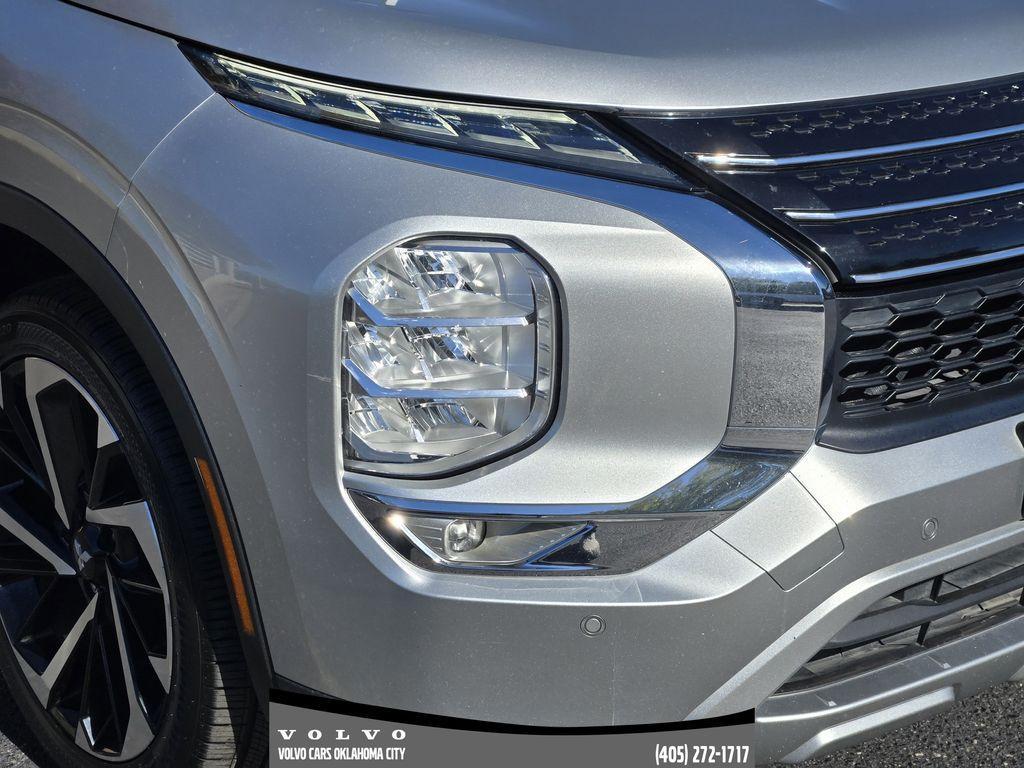 used 2022 Mitsubishi Outlander car, priced at $19,900