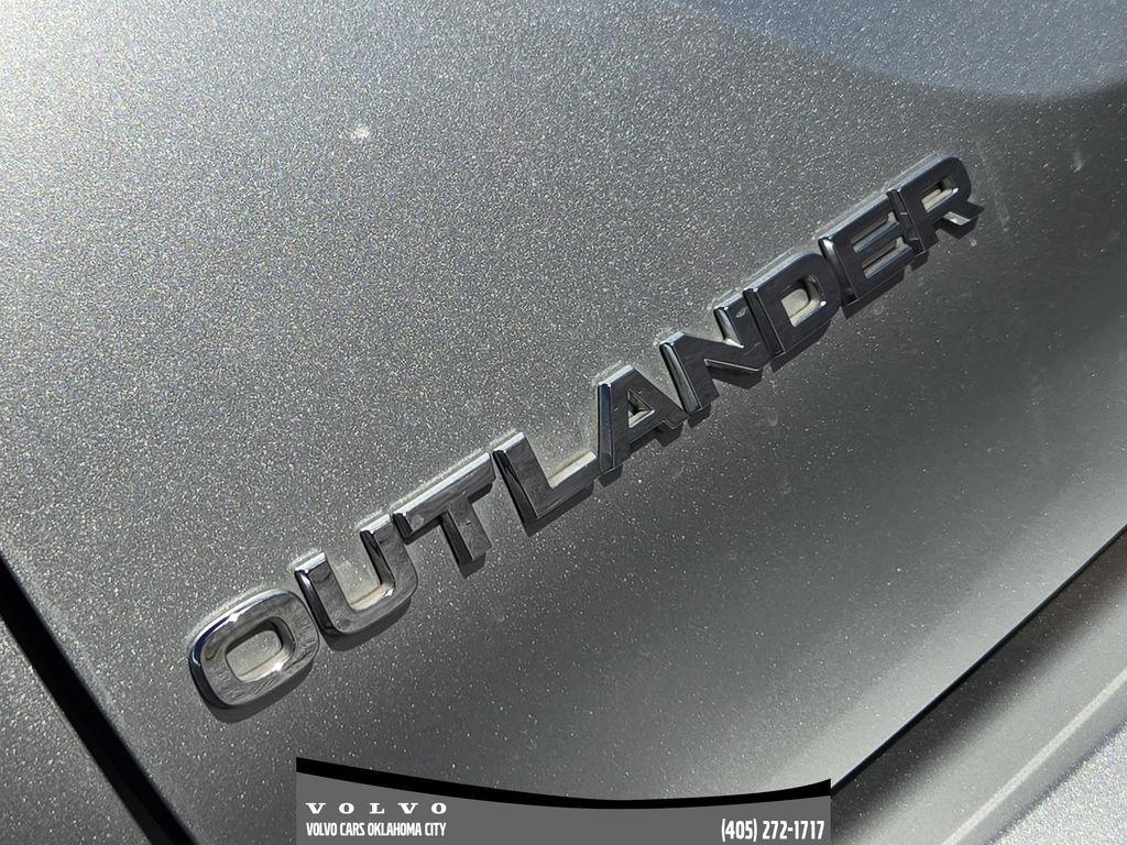 used 2022 Mitsubishi Outlander car, priced at $19,900