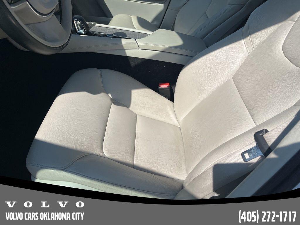 used 2023 Volvo XC90 car, priced at $41,500