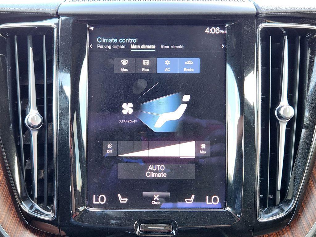 used 2021 Volvo XC60 car, priced at $23,000