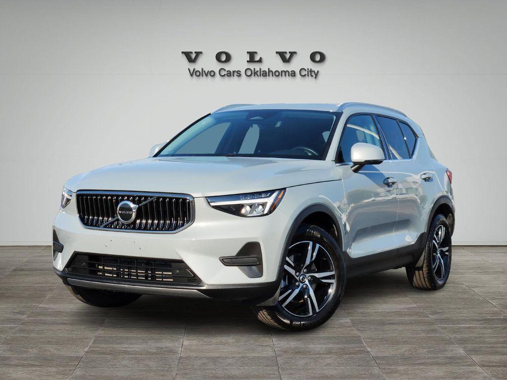 used 2025 Volvo XC40 car, priced at $33,900