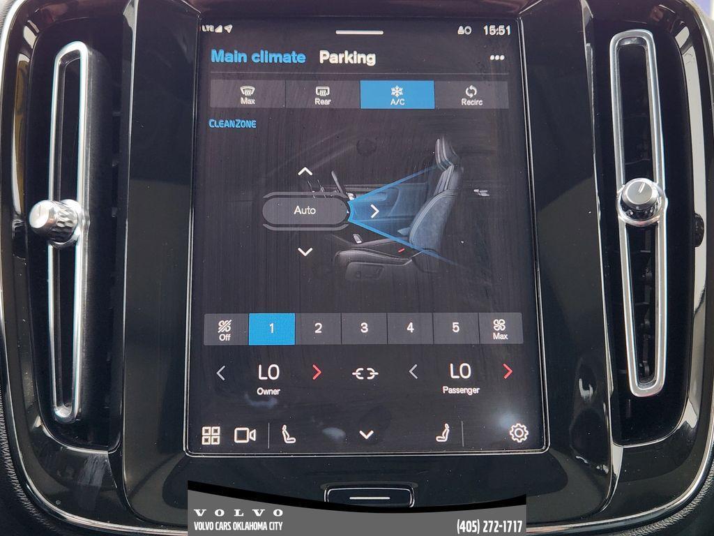 used 2025 Volvo XC40 car, priced at $33,400