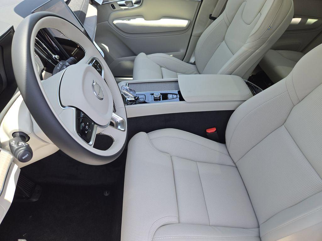 new 2026 Volvo XC90 car, priced at $75,445