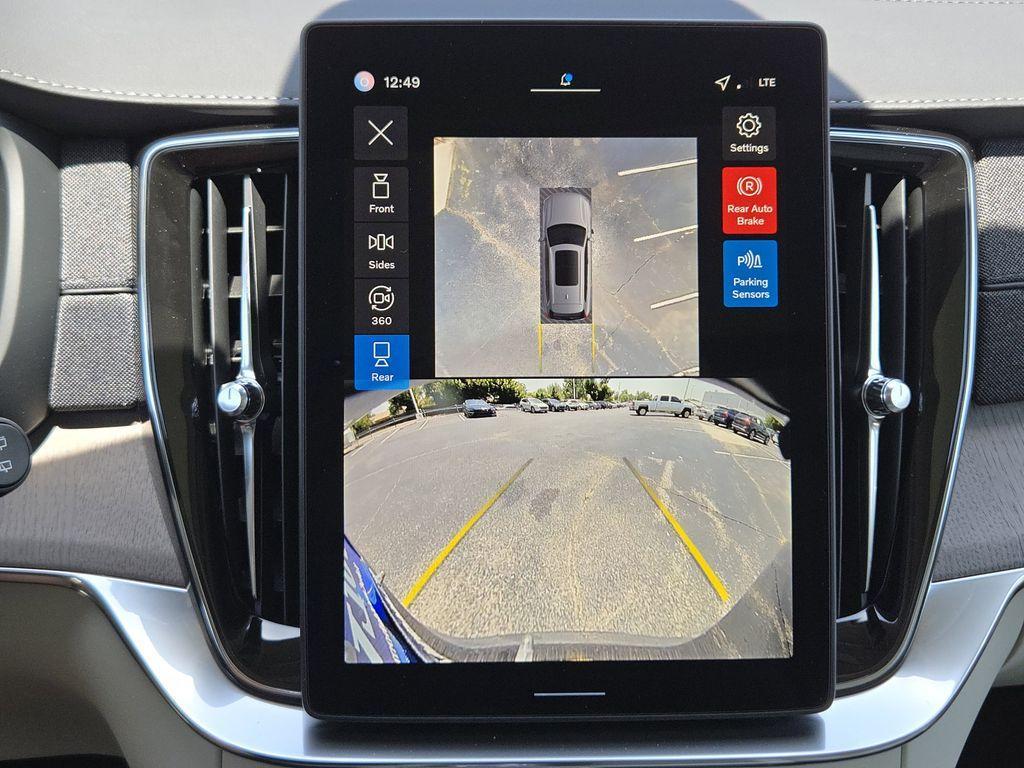 new 2026 Volvo XC90 car, priced at $75,445